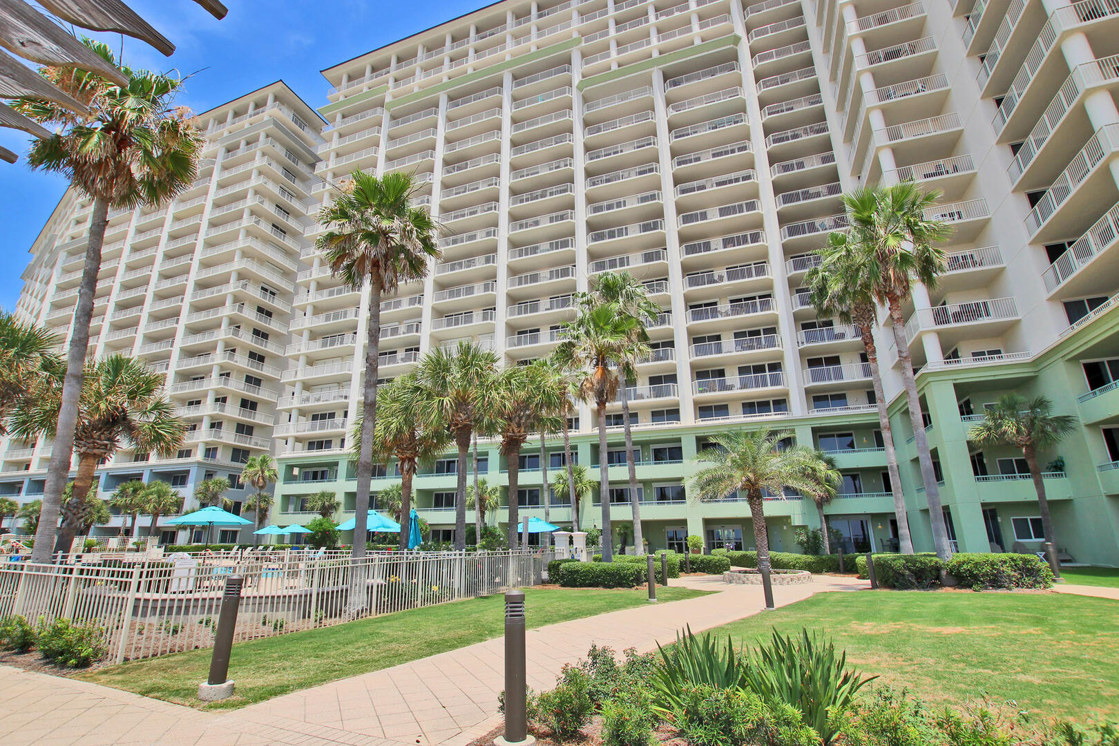 Complexes Young's Suncoast Realty & Vacation Rentals Gulf Shores, AL